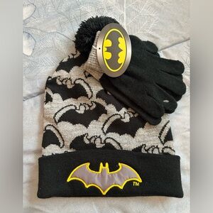 NWTS Batman Black & Gray Knit Beanie Hat with Matching Gloves